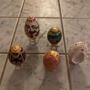 Porcelain eggs with stands